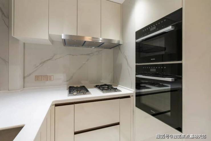 址-最新房价户型图-小区环境-楼盘详情-交房时间-周边配套-绿宝园售楼处电话凯发k8娱乐唯一世纪臻邸首页网站-世纪臻邸售楼处电话-楼盘详情-交房时间-地(图6)